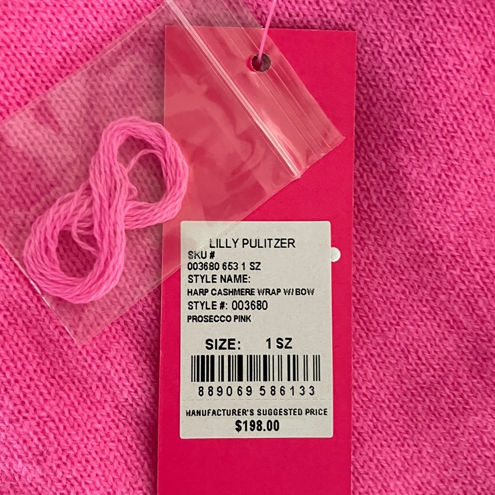 LILLY PULITZER Harp Cashmere Wrap/Poncho Prosecco Pink With Bows OS NWT - Picture 8 of 10